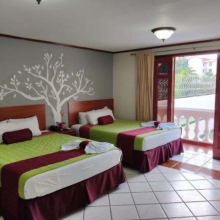 Hotel Fotherhouse Σαν Σαλβαντόρ Εξωτερικό φωτογραφία
