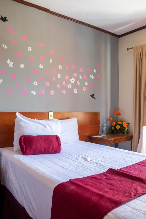 Hotel Fotherhouse Σαν Σαλβαντόρ Εξωτερικό φωτογραφία