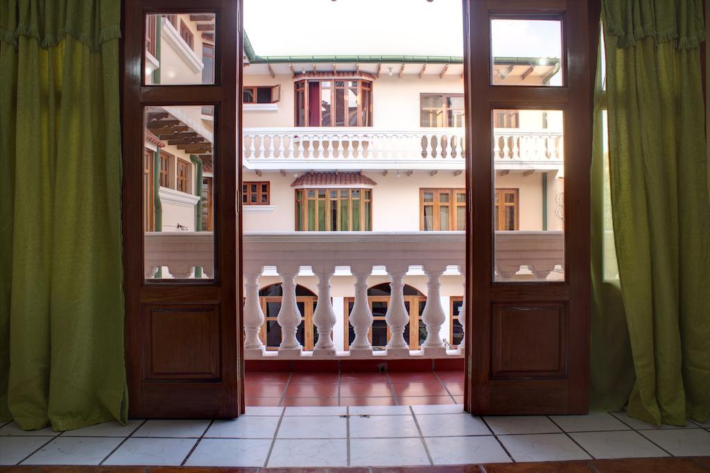 Hotel Fotherhouse Σαν Σαλβαντόρ Εξωτερικό φωτογραφία