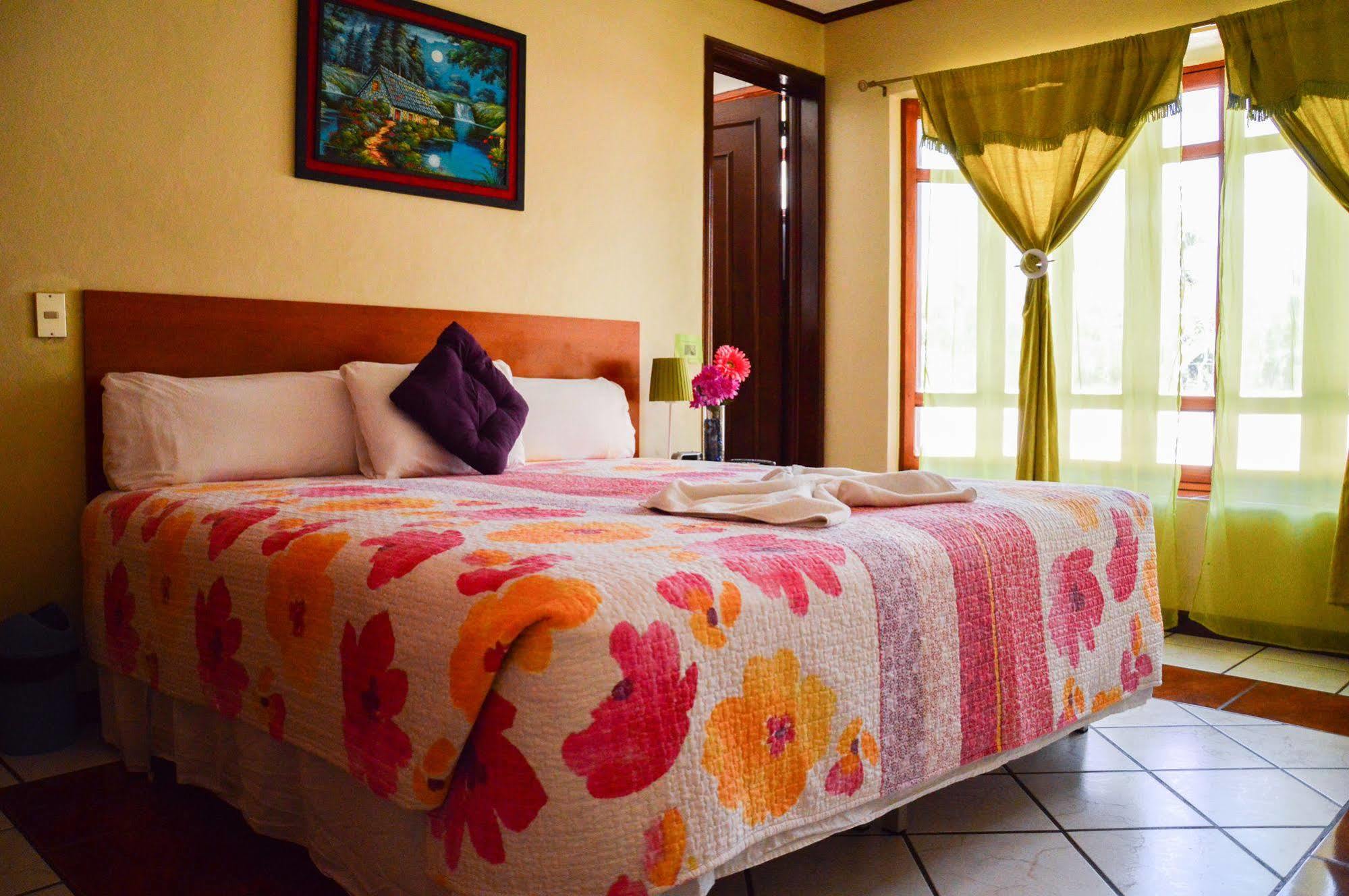 Hotel Fotherhouse Σαν Σαλβαντόρ Εξωτερικό φωτογραφία